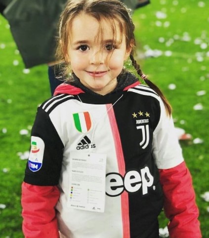 Nina Chiellini Angel Picture